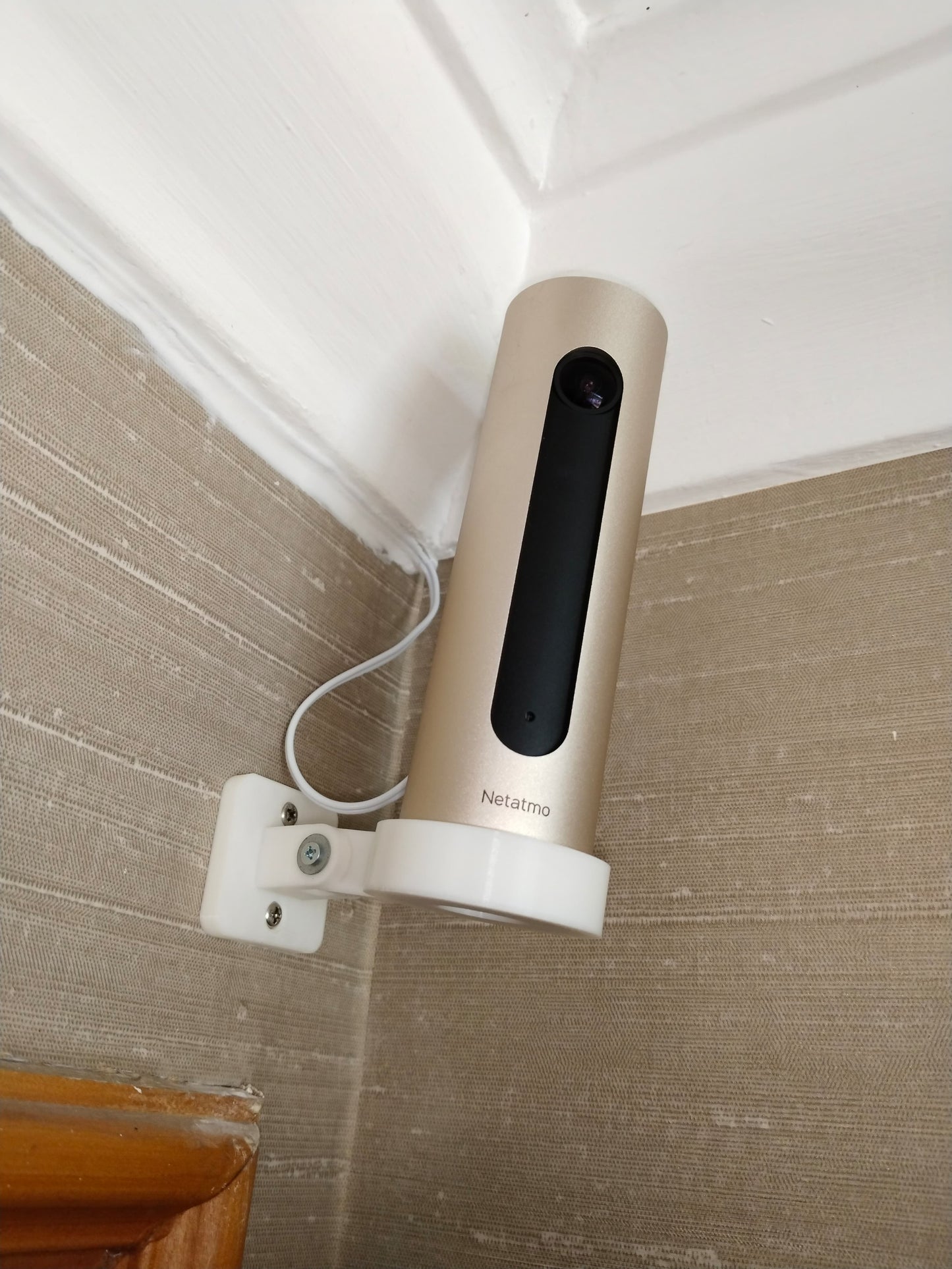 Soporte Inclinable para Cámara Netatmo - Fabricado en Impresora 3D